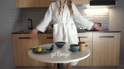 Yabonya's big tits & ass in the flour - I use my butt to make pie dough!